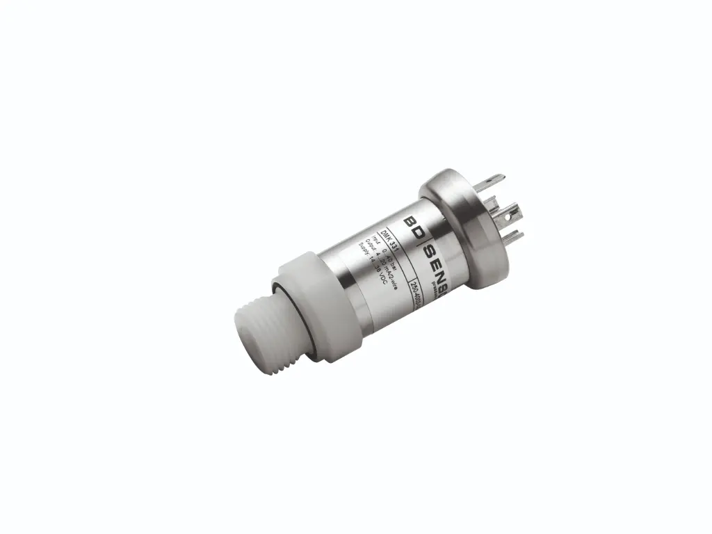[250-M400-3-8-M10-F00-1-1-2-000] Spiediena sensors DMK331, -0.4...0 bar, 0-10 V, G 1/2" DIN 3852 flush, M12 konektors, 4-pinu