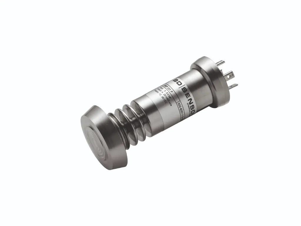 Pressure sensor DMP331P 0-16Bar, 4-20 mA, DN32 1 1/2 in, lights. 300C