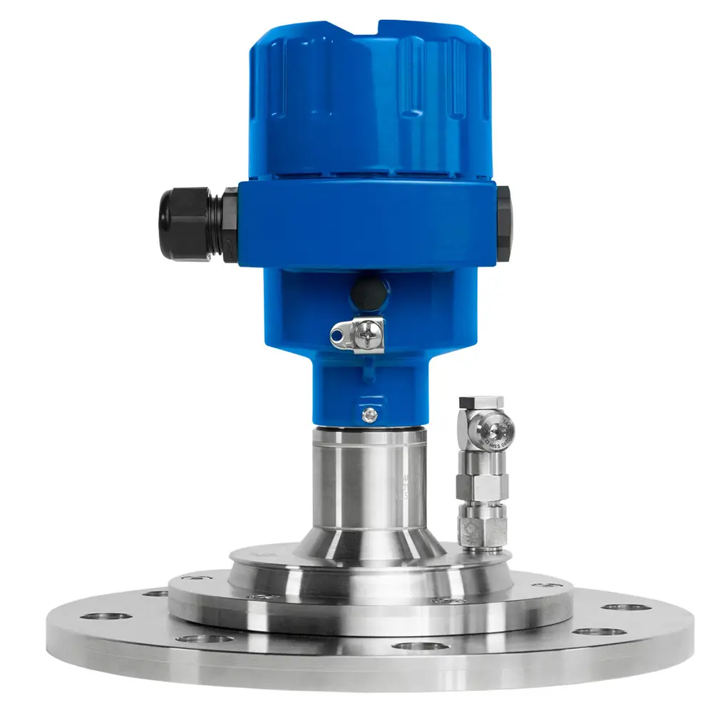 Radara sensors NR3300, DN100 SS atloks, 4-20 mA HART, ar displeju